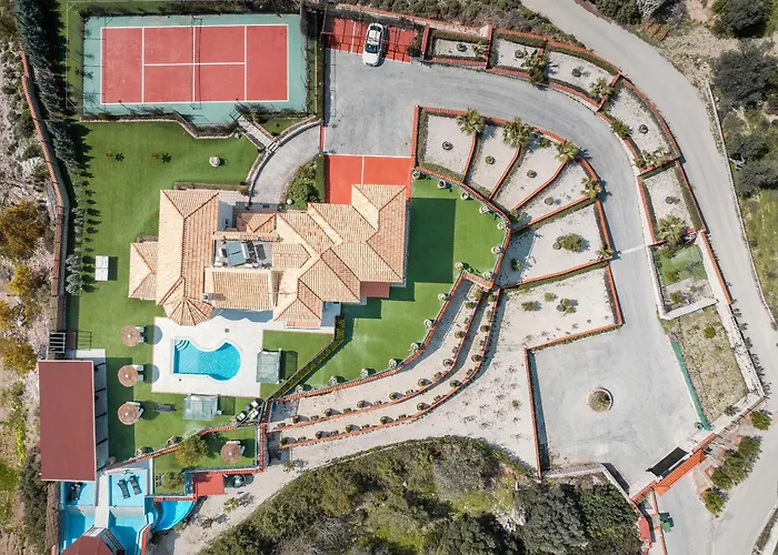 Paramithia Villa Afando