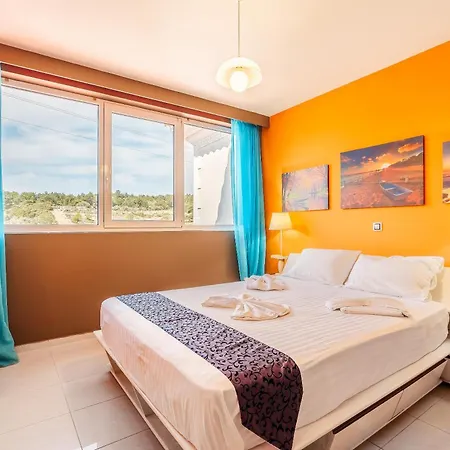 Paramithia * Afándu