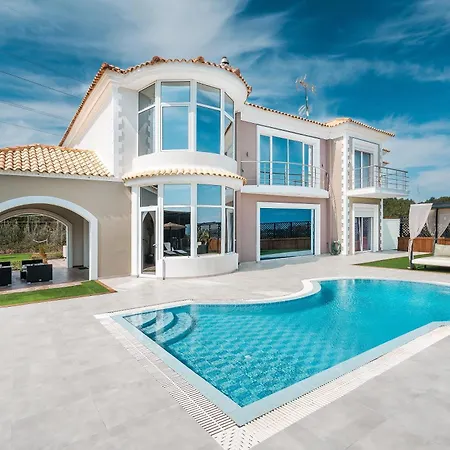 Villa Paramithia