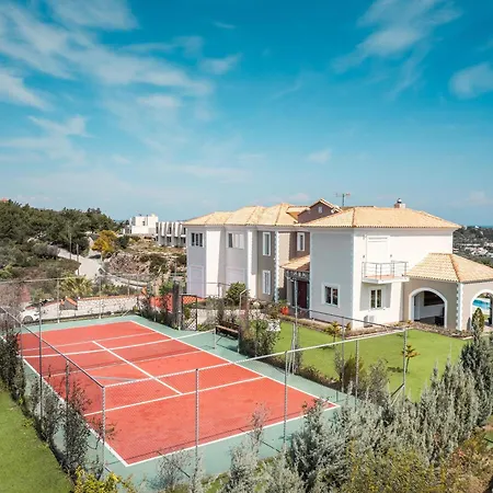 Villa Paramithia *