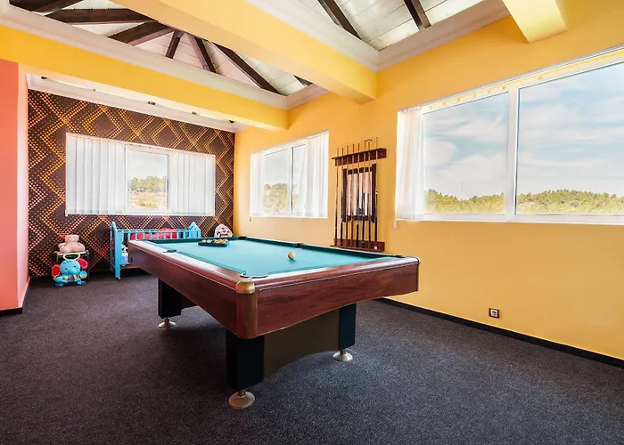 فيلة Paramithia *